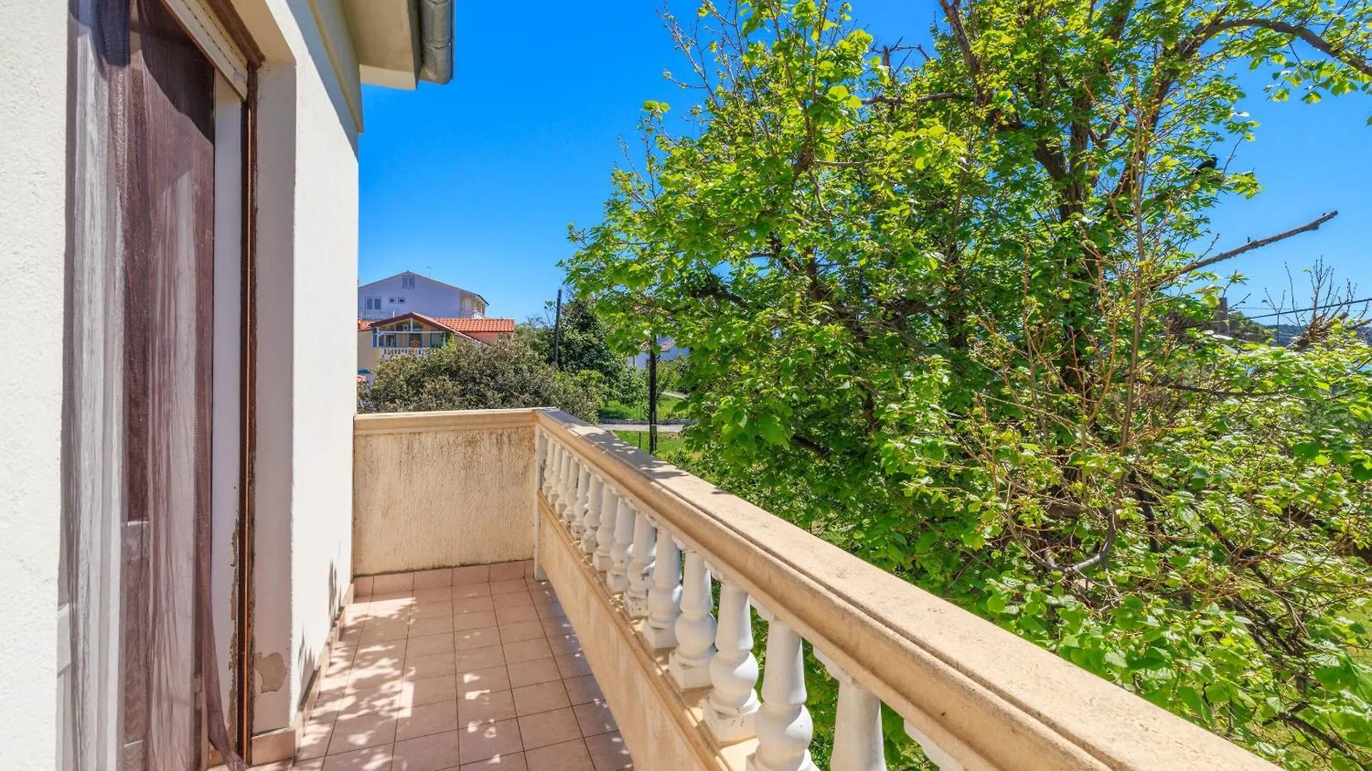 Apartments And Room Petar Banjol Croatia