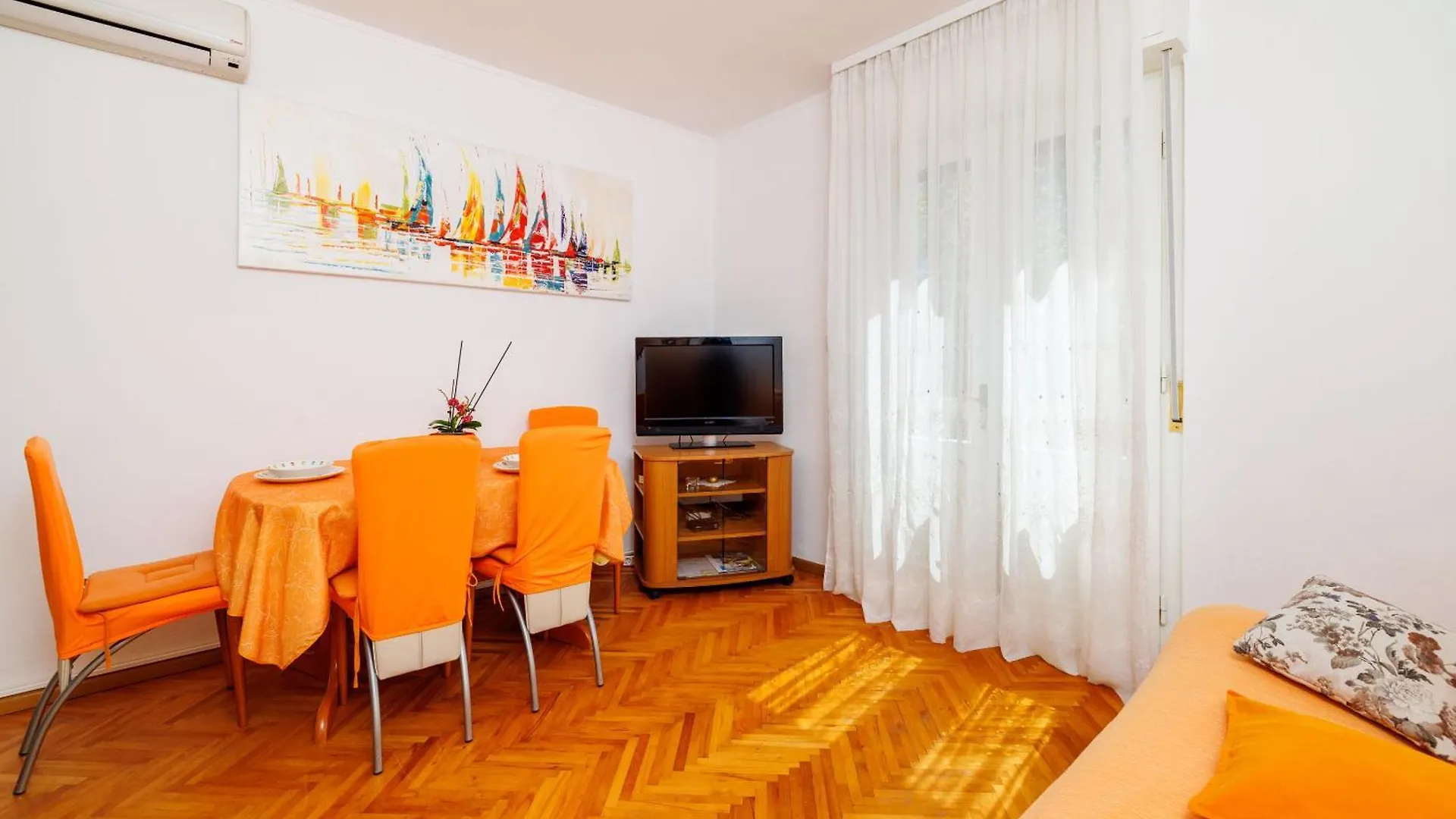Apartments And Room Petar Banjol