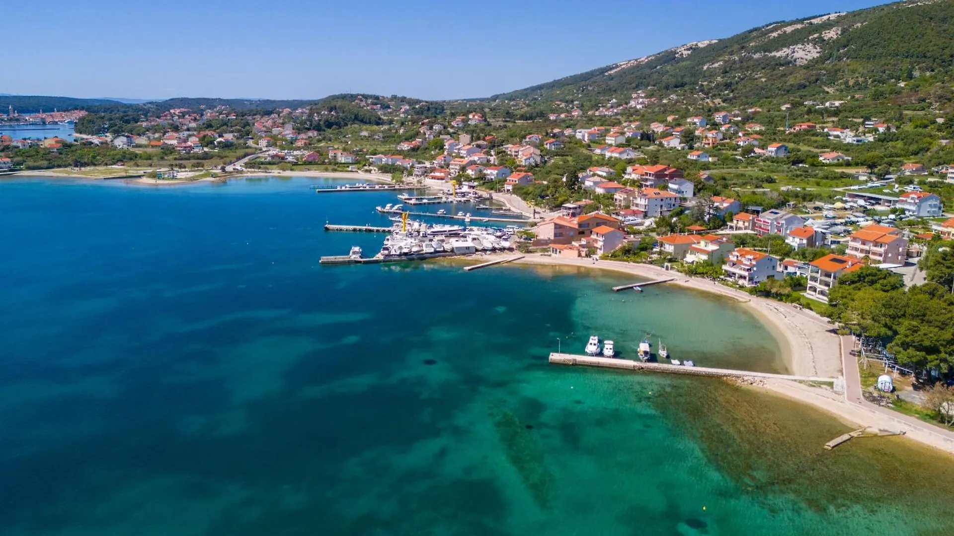 Apartments And Room Petar Banjol